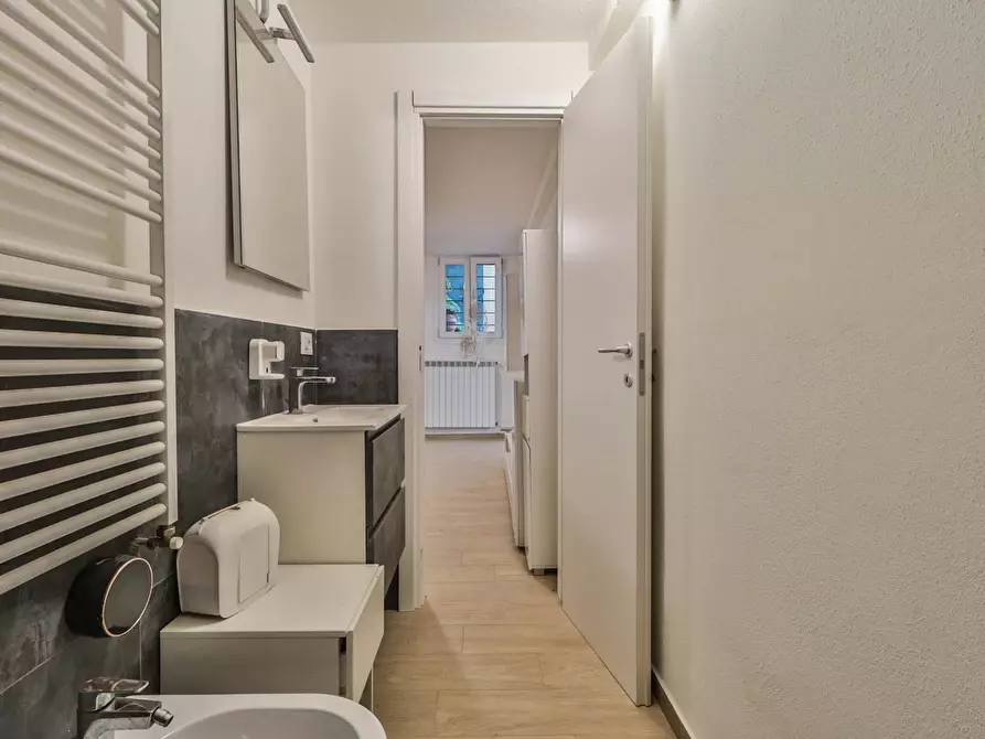 Immagine 5 di Appartamento in affitto  in Via San Petronio Vecchio a Bologna