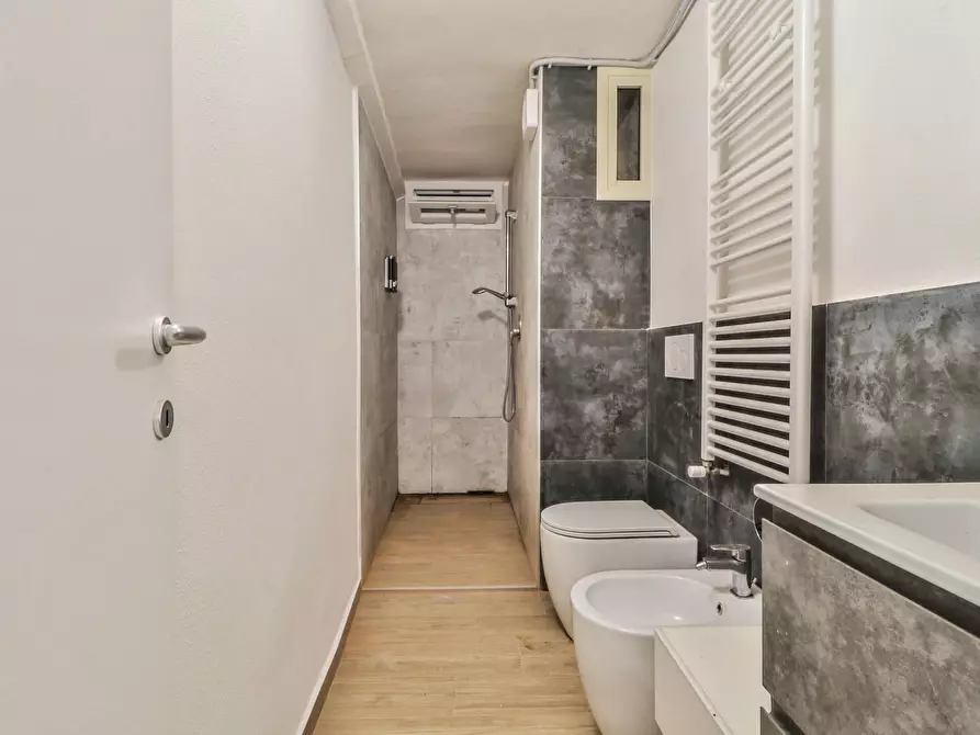 Immagine 6 di Appartamento in affitto  in Via San Petronio Vecchio a Bologna