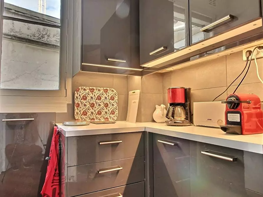 Immagine 10 di Appartamento in affitto  in Boulevard de la Tour-Maubourg a Paris 07