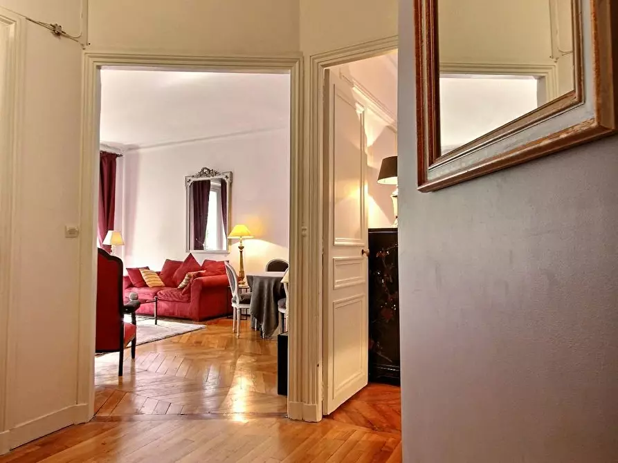 Immagine 3 di Appartamento in affitto  in Boulevard de la Tour-Maubourg a Paris 07