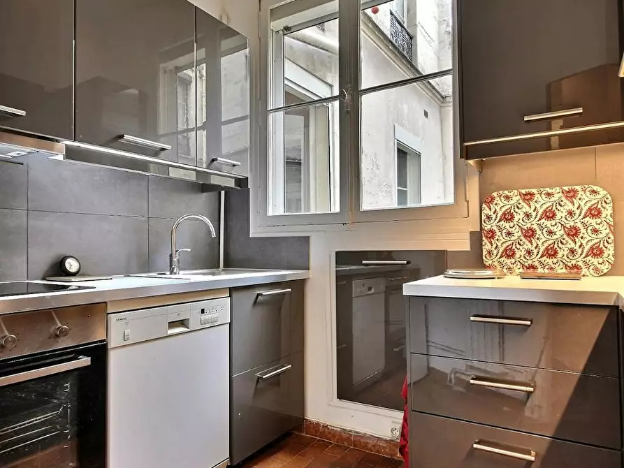 Immagine 9 di Appartamento in affitto  in Boulevard de la Tour-Maubourg a Paris 07