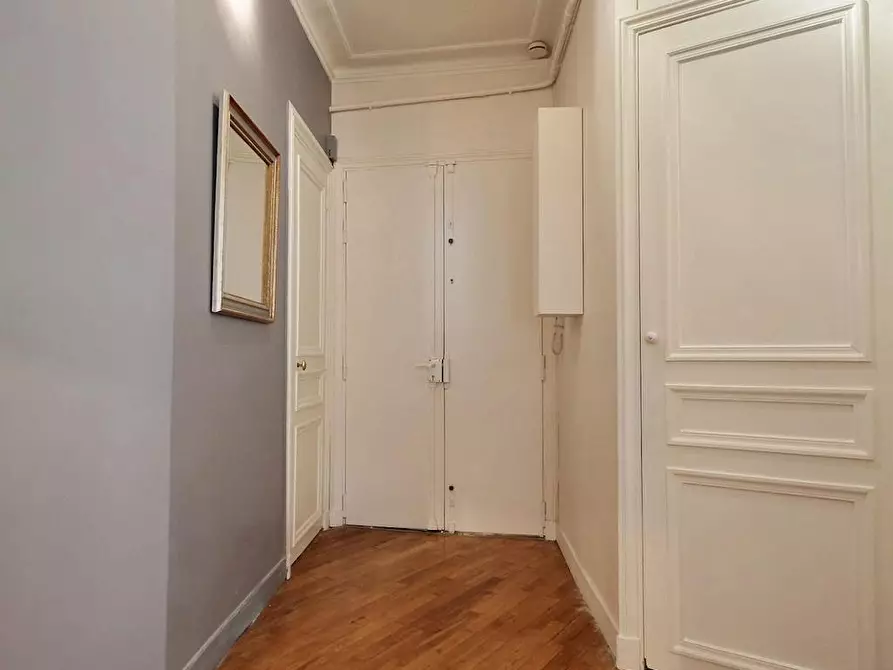 Immagine 4 di Appartamento in affitto  in Boulevard de la Tour-Maubourg a Paris 07