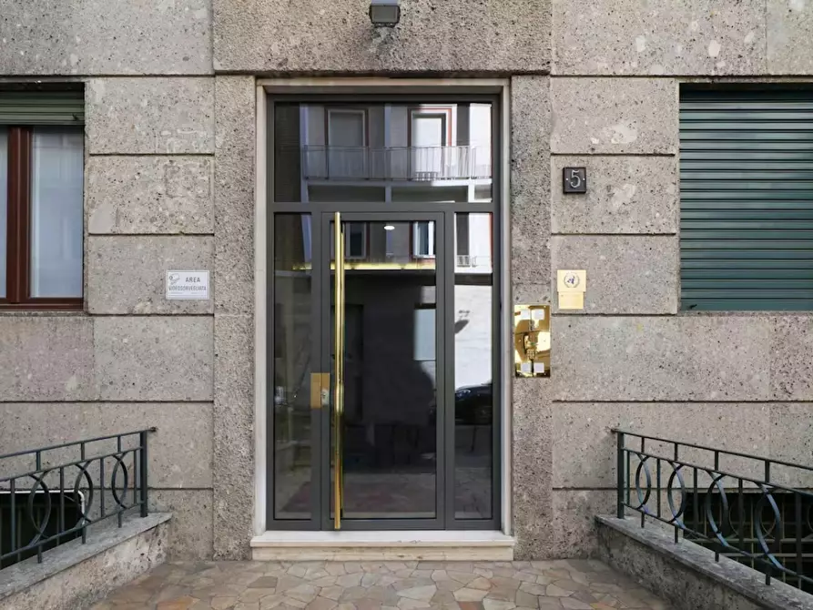 Immagine 4 di Appartamento in affitto  in Via San Senatore a Milano