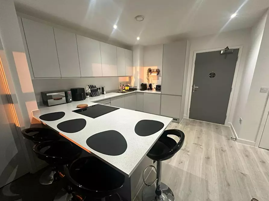 Immagine 6 di Appartamento in affitto  in Oldfield Road a 