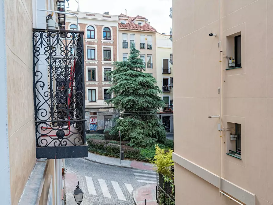 Immagine 3 di Camera in affitto  in Calle de la Redondilla a Madrid