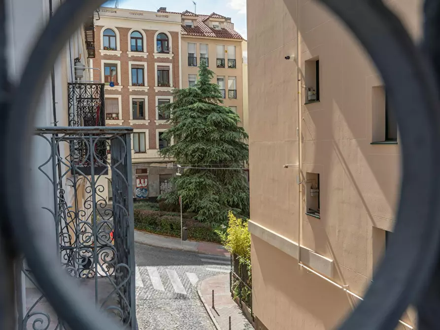 Immagine 5 di Camera in affitto  in Calle de la Redondilla a Madrid