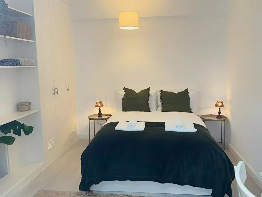 Immagine 8 di Appartamento in affitto  in Thornton Avenue a Hounslow