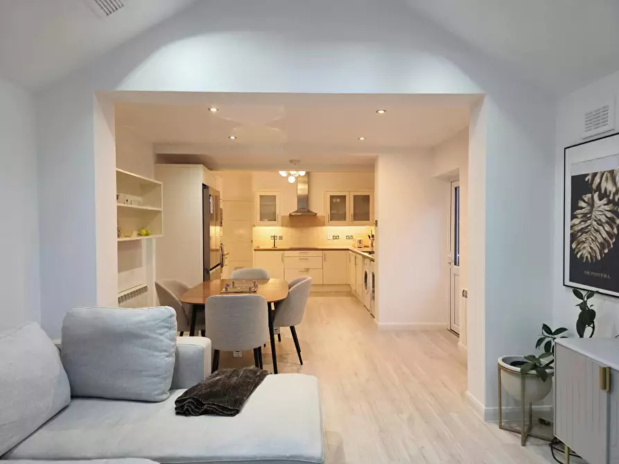 Immagine 3 di Appartamento in affitto  in Thornton Avenue a Hounslow