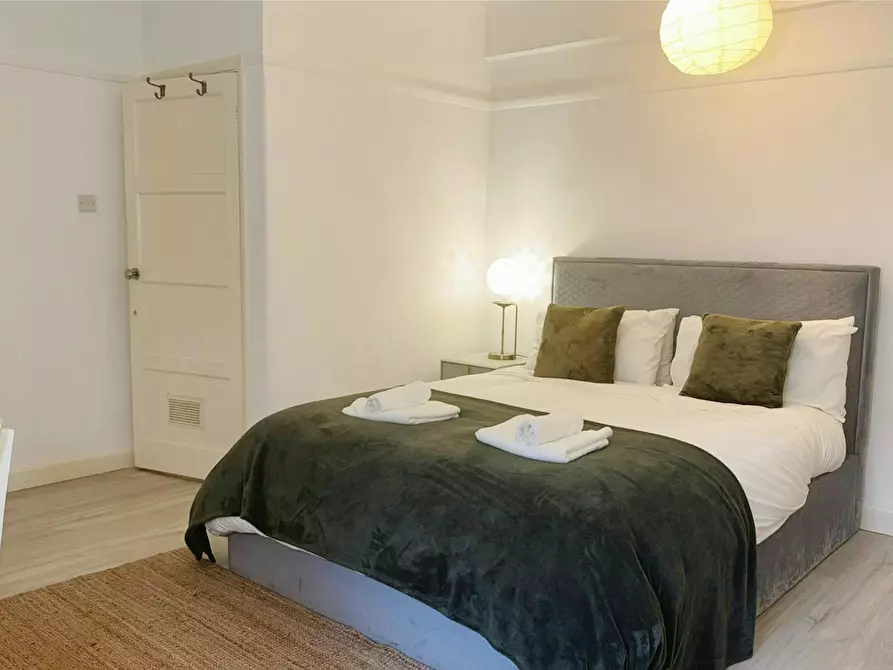 Immagine 1 di Appartamento in affitto  in Thornton Avenue a Hounslow