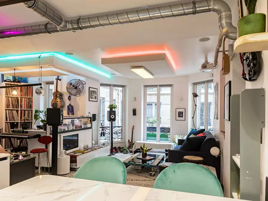 Immagine 1 di Appartamento in affitto  in Boulevard de Strasbourg a Paris