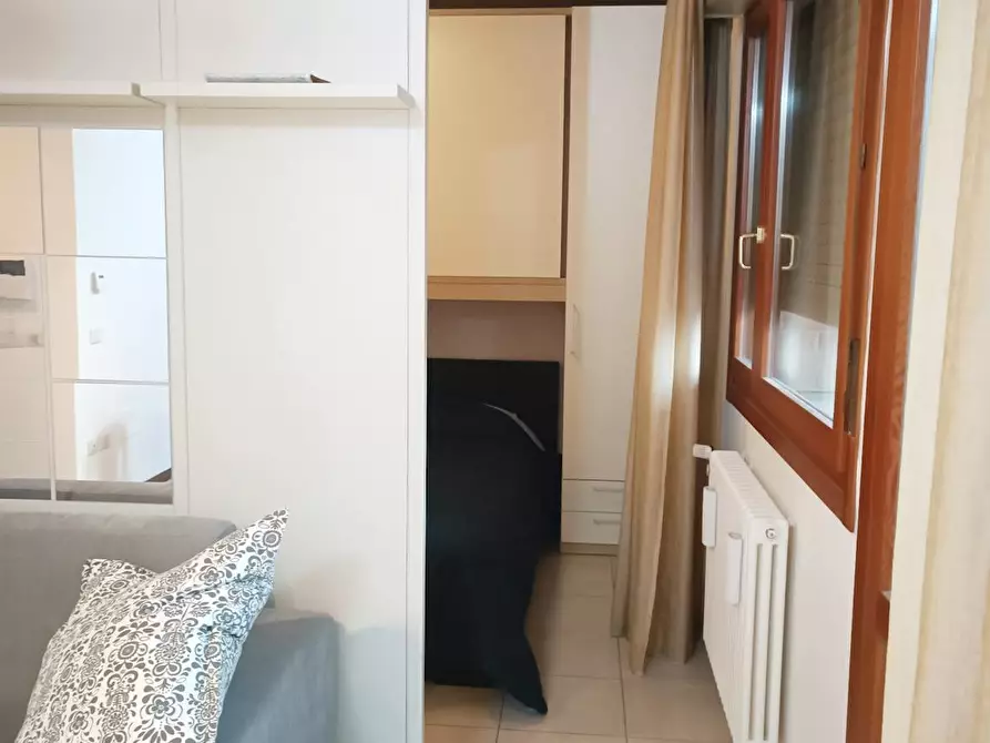 Immagine 5 di Appartamento in affitto  in Via Mario Fantin a Bologna