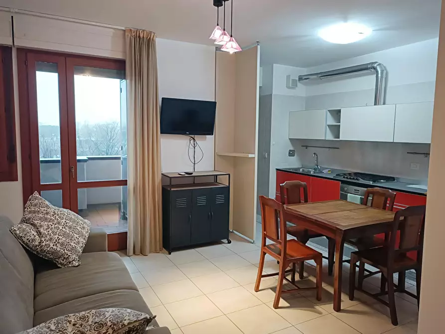 Immagine 10 di Appartamento in affitto  in Via Mario Fantin a Bologna