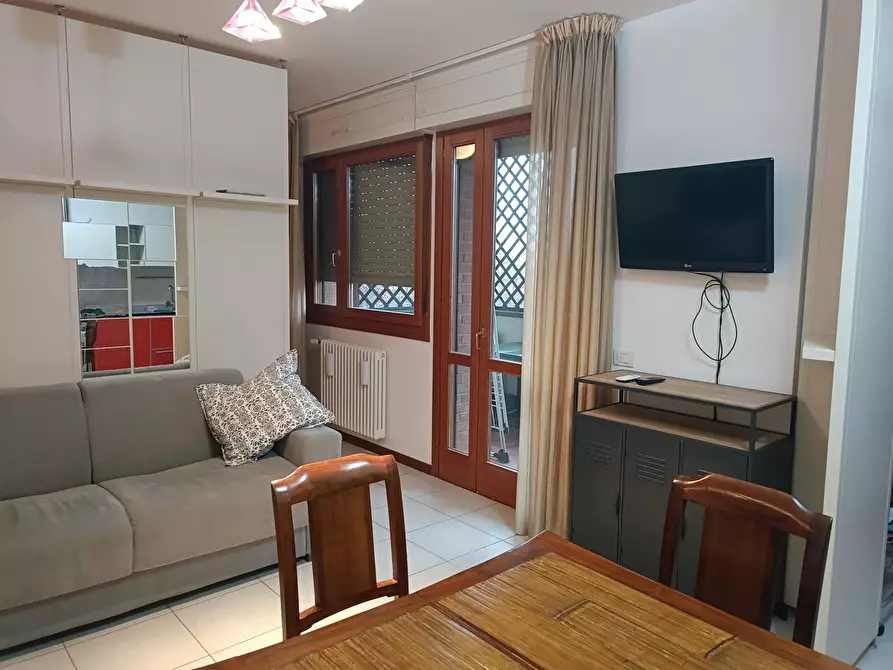 Immagine 9 di Appartamento in affitto  in Via Mario Fantin a Bologna