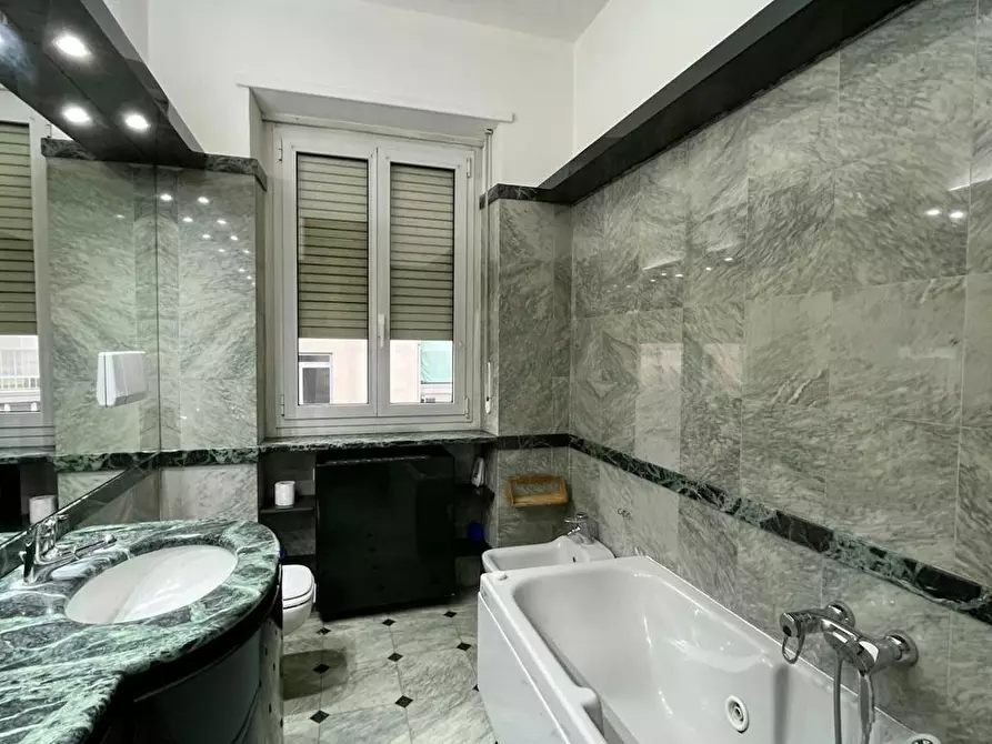 Immagine 8 di Camera in affitto  in Via San Marino a Torino