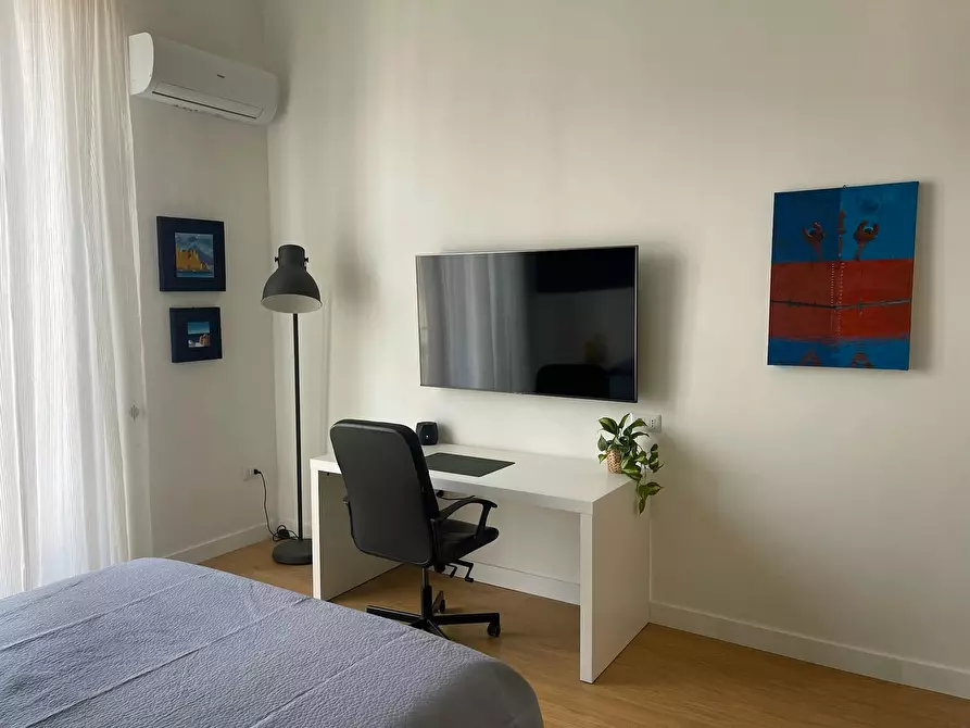 Immagine 4 di Camera in affitto  in Corso Giuseppe Garibaldi a Napoli