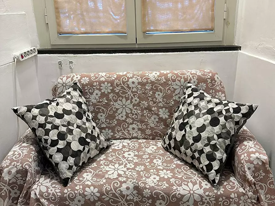 Immagine 3 di Appartamento in affitto  in Via Monserrato a Napoli