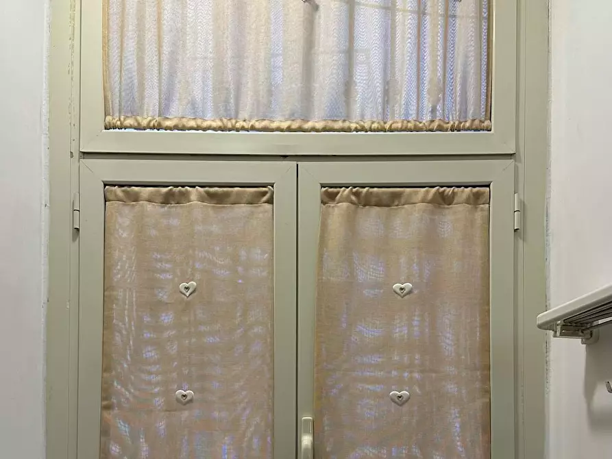 Immagine 4 di Appartamento in affitto  in Via Monserrato a Napoli