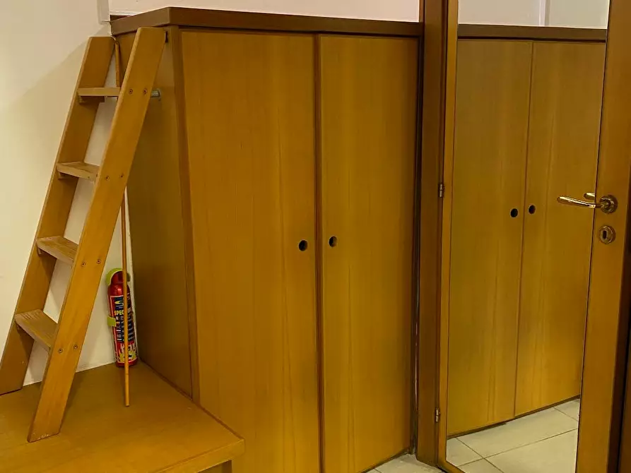 Immagine 6 di Appartamento in affitto  in Via Monserrato a Napoli