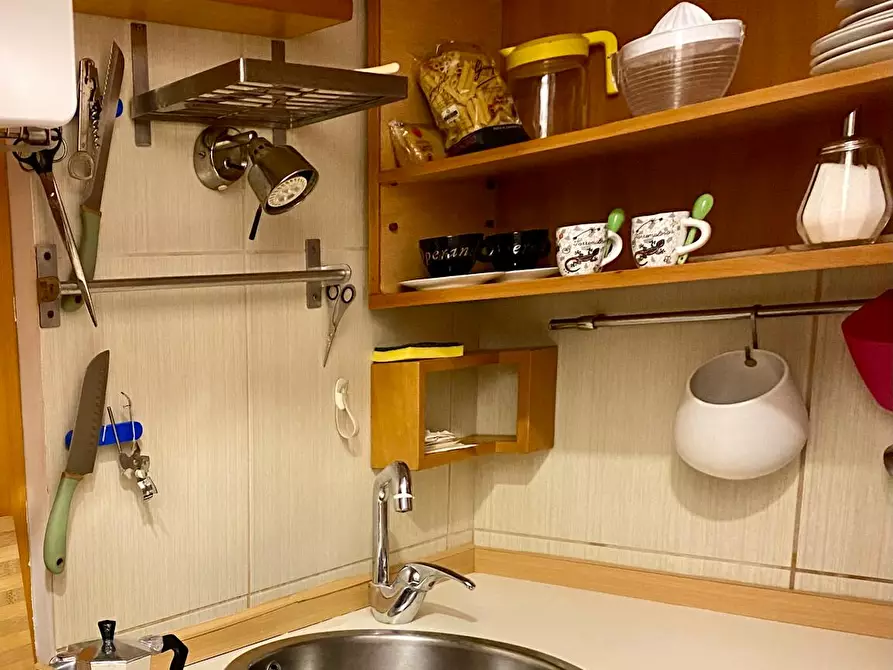 Immagine 7 di Appartamento in affitto  in Via Monserrato a Napoli