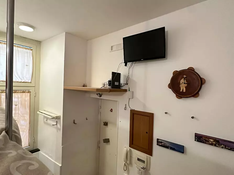 Immagine 8 di Appartamento in affitto  in Via Monserrato a Napoli