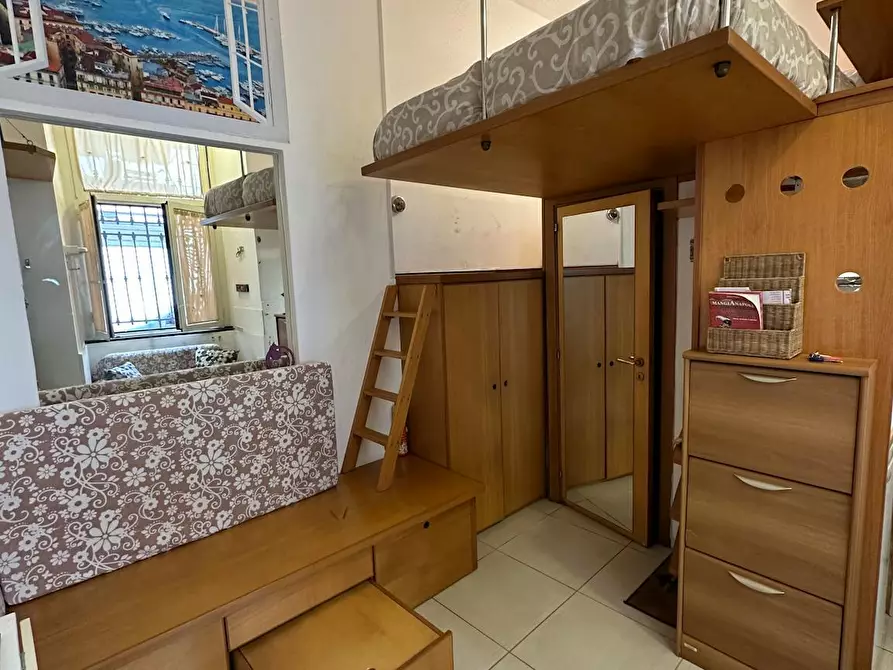 Immagine 1 di Appartamento in affitto  in Via Monserrato a Napoli