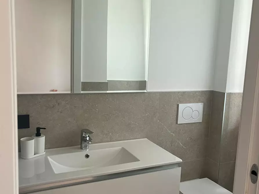 Immagine 5 di Camera in affitto  in Via Palma Il Vecchio a Bergamo