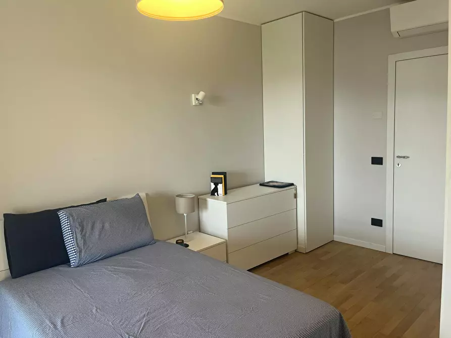 Immagine 6 di Camera in affitto  in Via Palma Il Vecchio a Bergamo