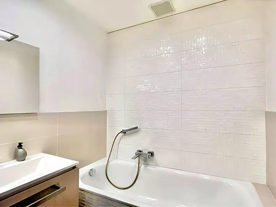 Immagine 5 di Appartamento in affitto  in Viale Campania a Milano