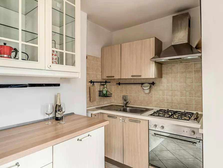 Immagine 10 di Appartamento in affitto  in Via dei Savorgnan a Roma