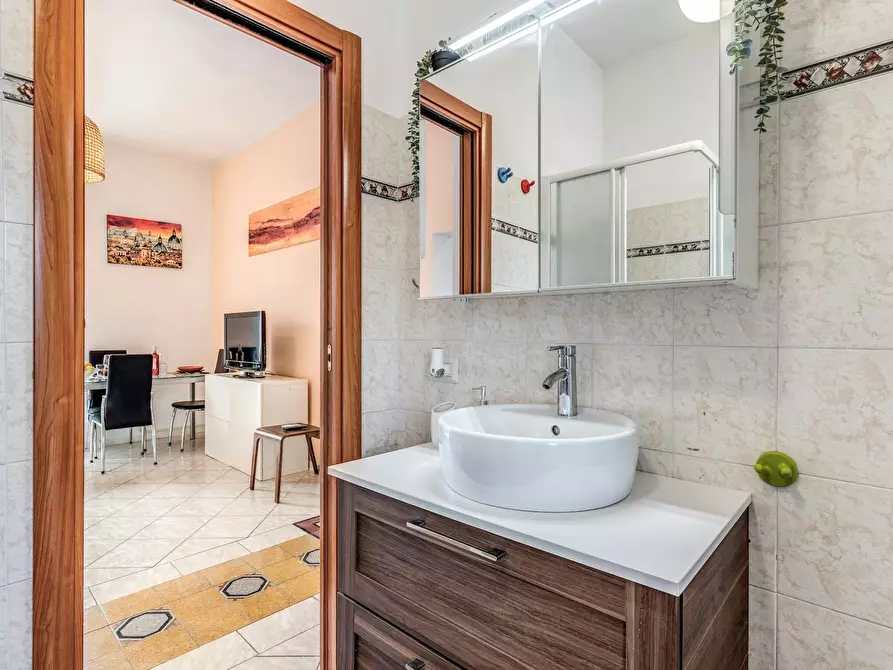 Immagine 8 di Appartamento in affitto  in Via dei Savorgnan a Roma