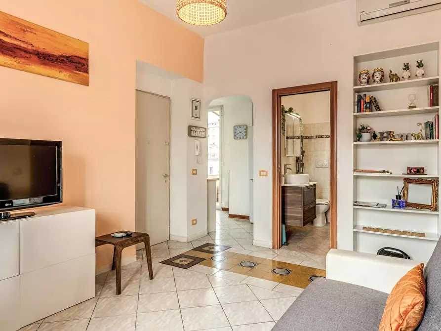 Immagine 4 di Appartamento in affitto  in Via dei Savorgnan a Roma