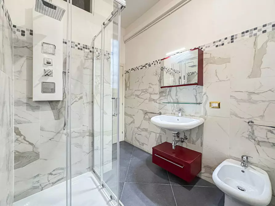 Immagine 10 di Camera in affitto  in Via Francesco Baracca a Firenze