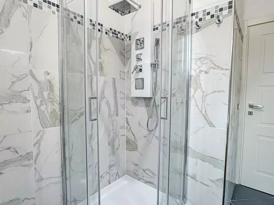 Immagine 9 di Camera in affitto  in Via Francesco Baracca a Firenze