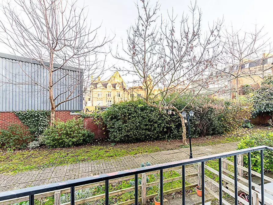 Immagine 5 di Appartamento in affitto  in Queensbridge Road a Poplar