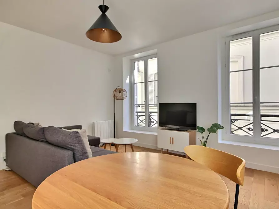 Immagine 6 di Appartamento in affitto  in Rue Dulong a Paris 17