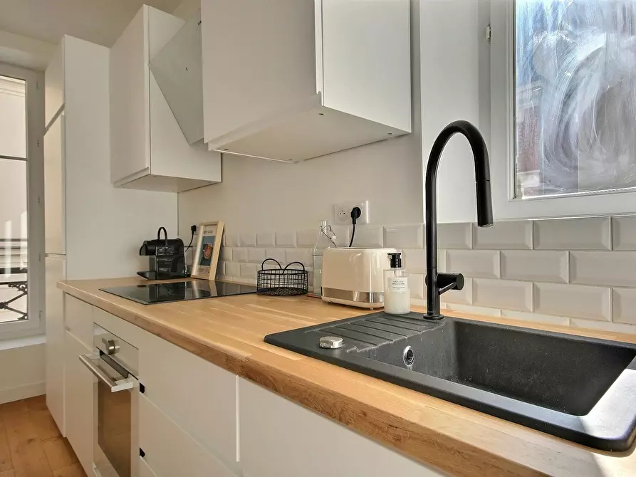 Immagine 9 di Appartamento in affitto  in Rue Dulong a Paris 17