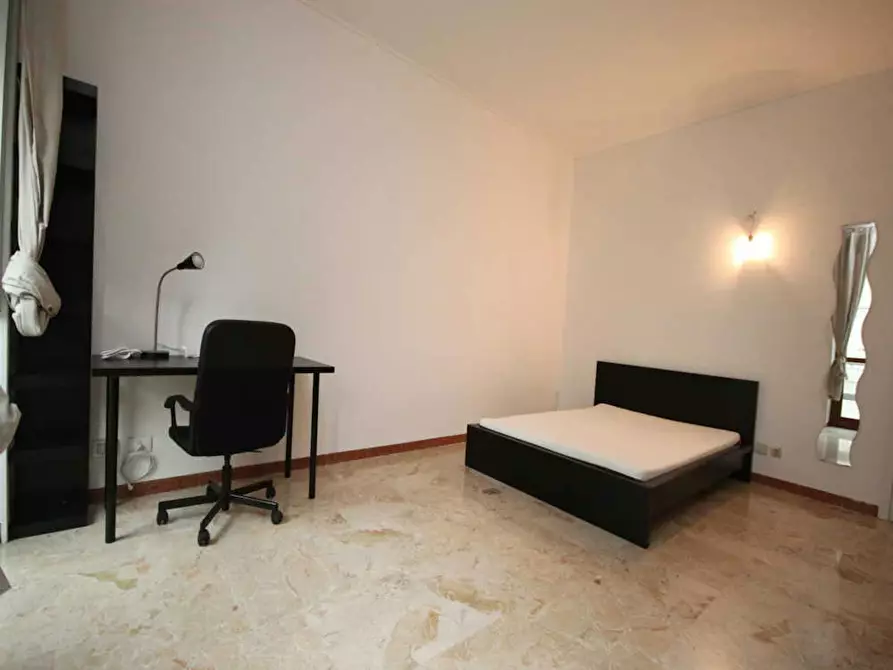 Immagine 4 di Camera in affitto  in Via Felice Bellotti a Milano