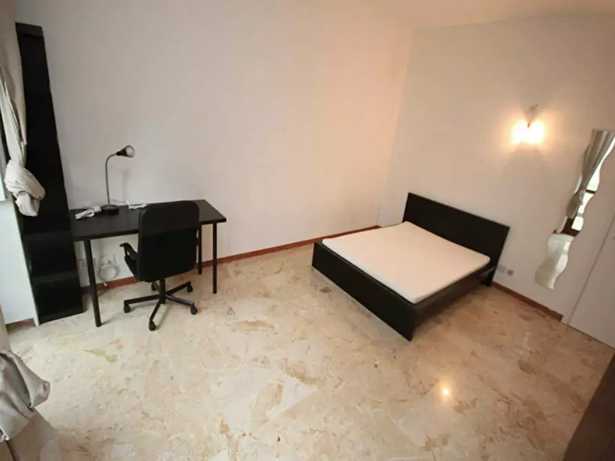 Immagine 2 di Camera in affitto  in Via Felice Bellotti a Milano