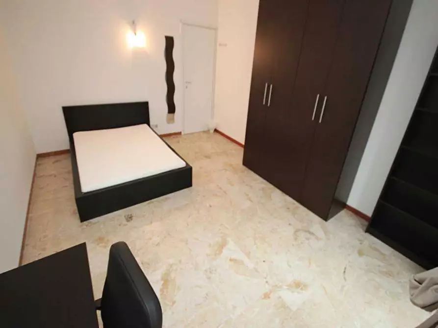 Immagine 8 di Camera in affitto  in Via Felice Bellotti a Milano