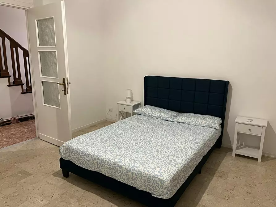 Immagine 1 di Camera in affitto  in Via Imperia a Roma