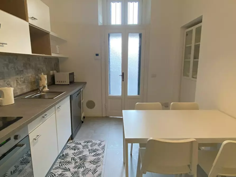 Immagine 5 di Appartamento in affitto  in Corso San Gottardo a Milano