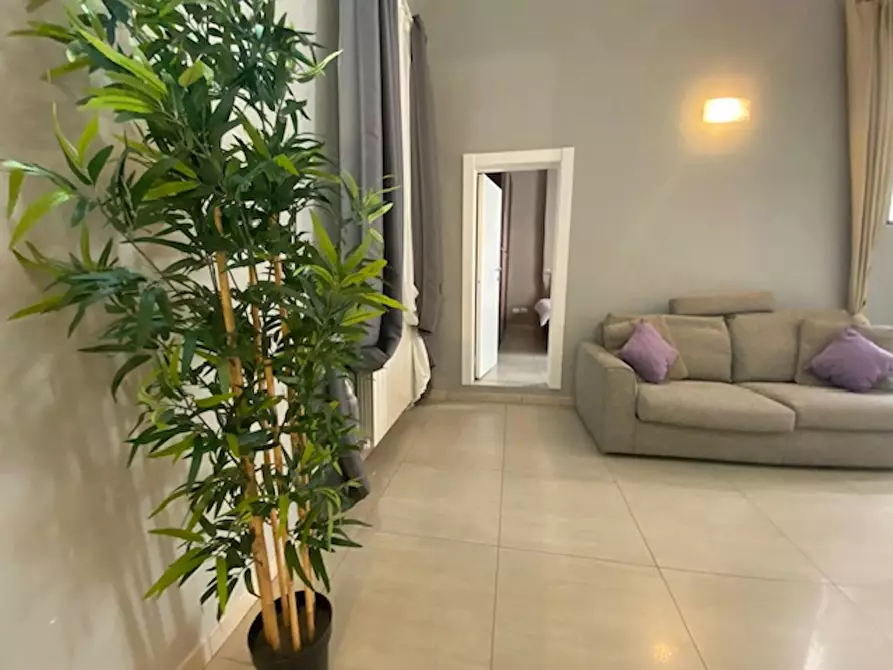Immagine 1 di Appartamento in affitto  in Via Faenza a Firenze