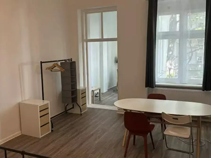 Immagine 1 di Appartamento in affitto  in Stockholmer Straße a Berlin