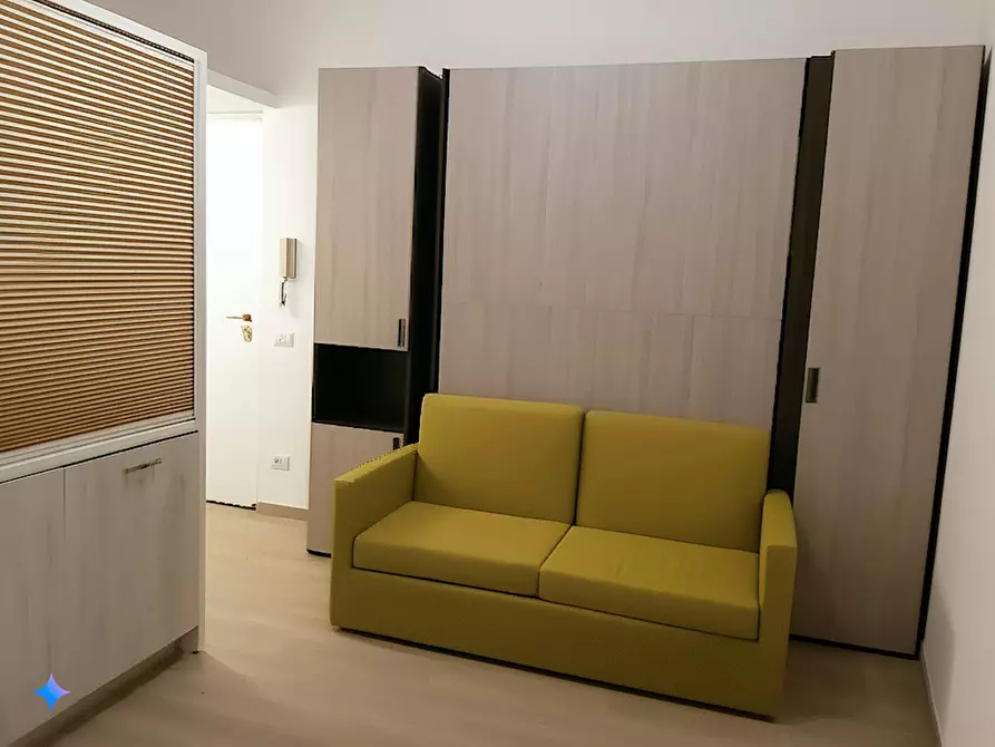 Immagine 4 di Appartamento in affitto  in Via Raffaele de Cesare a Roma