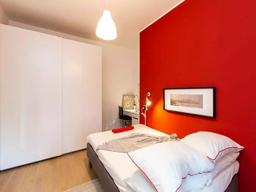 Immagine 3 di Camera in affitto  in Via Nicola Romeo a Milano