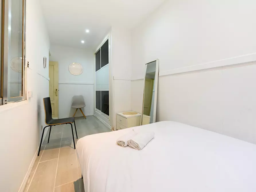 Immagine 6 di Appartamento in affitto  in Calle de Pelayo a Madrid
