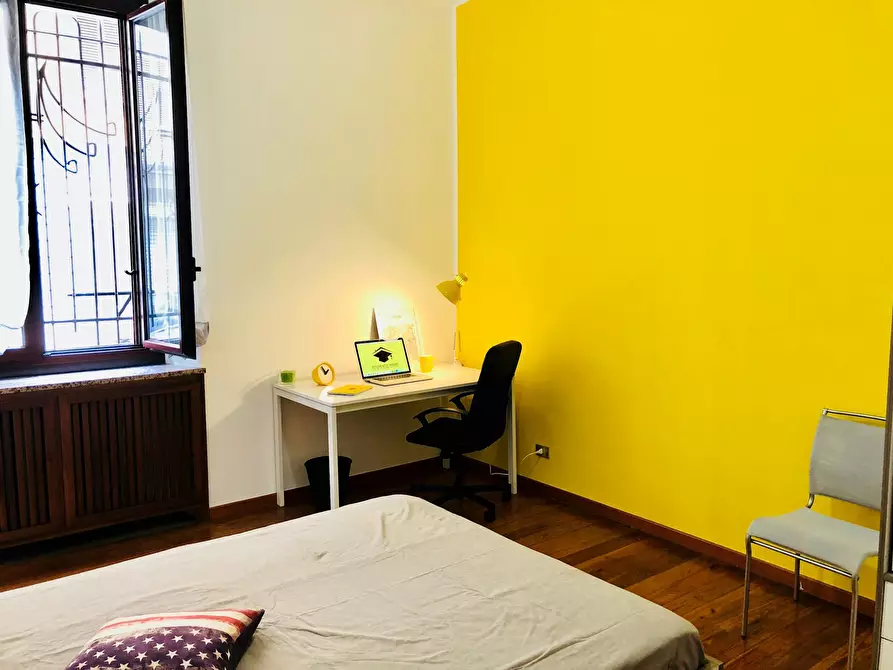 Immagine 2 di Camera in affitto  in Via Scalenghe a Torino