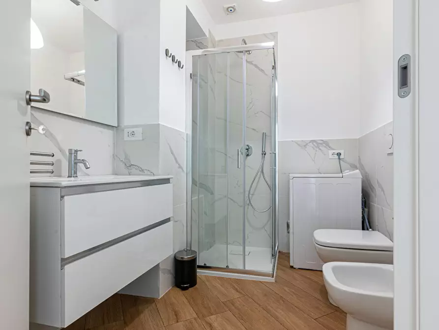 Immagine 5 di Camera in affitto  in Via Vigone a Torino