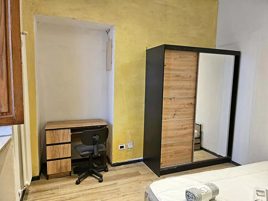 Immagine 2 di Camera in affitto  in Corso Novara a Torino