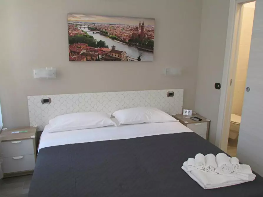 Immagine 8 di Camera in affitto  in Viale Cristoforo Colombo a Verona